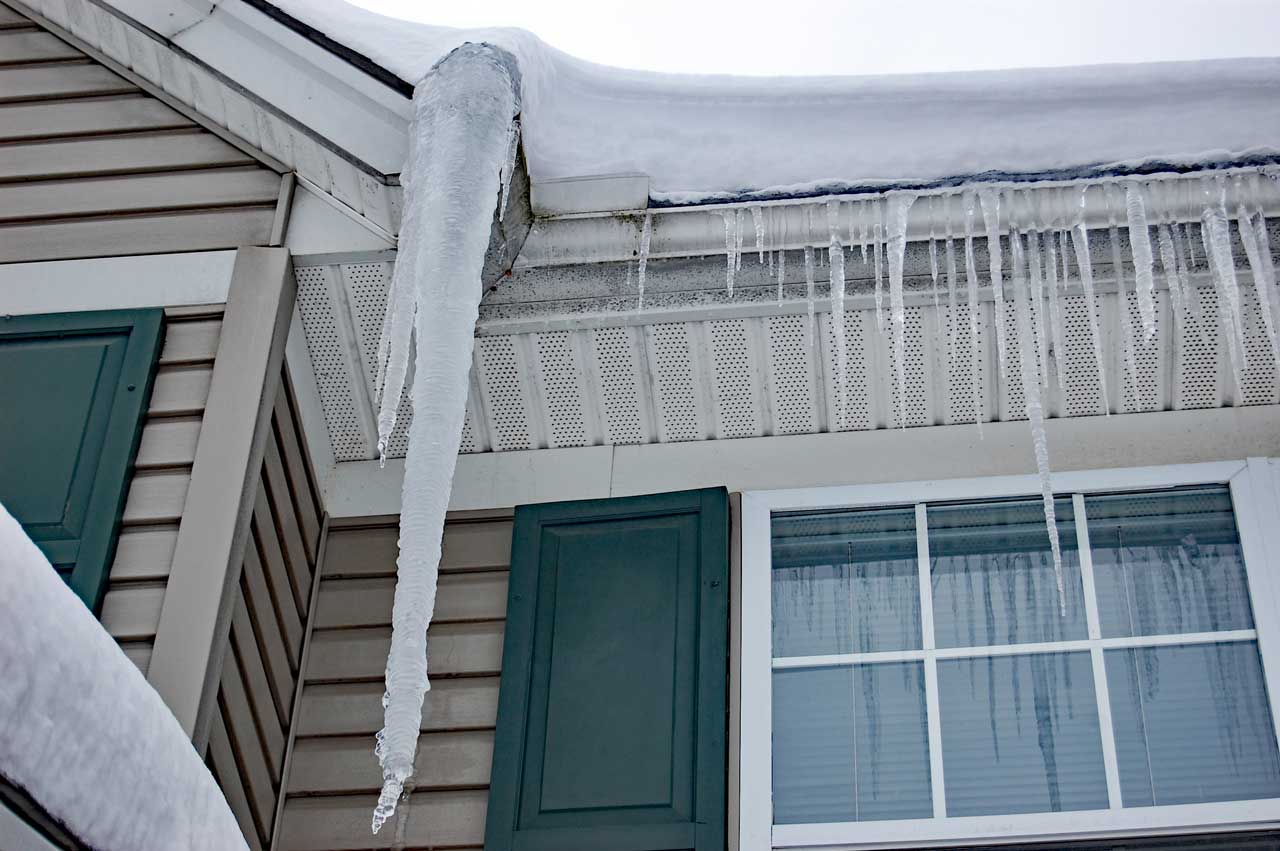Roof icicles 